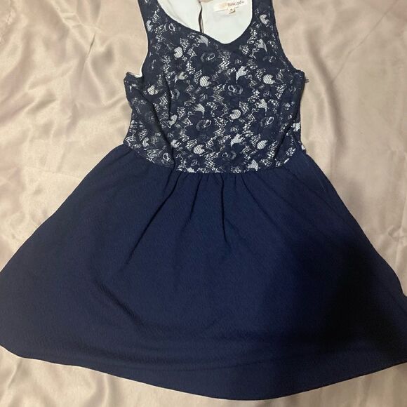 Rewind Junior’s Top Lace Party Dress - Picture 3 of 4
